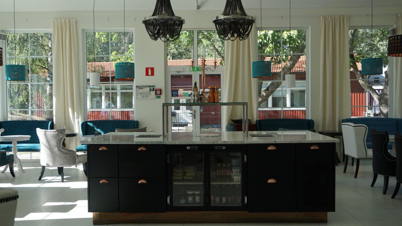 Crew Hotel Арланда Екстериор снимка