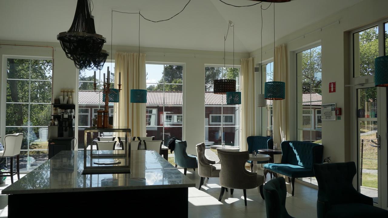 Crew Hotel Арланда Екстериор снимка